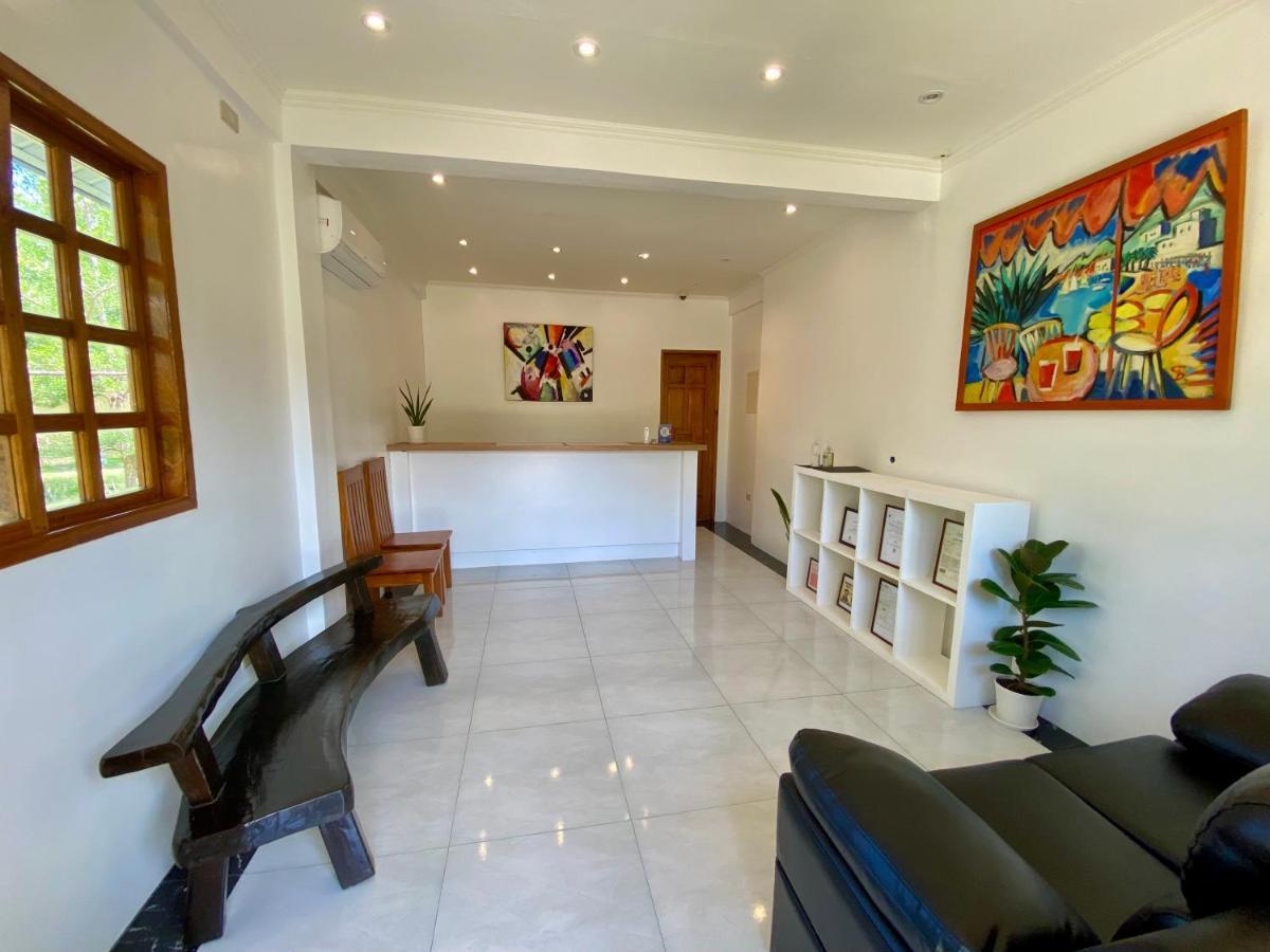 Strutz Art Garden Resort Bangued Eksteriør billede