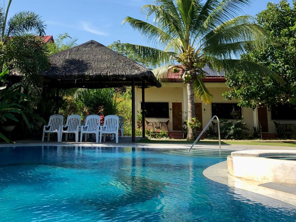 Strutz Art Garden Resort Bangued Eksteriør billede