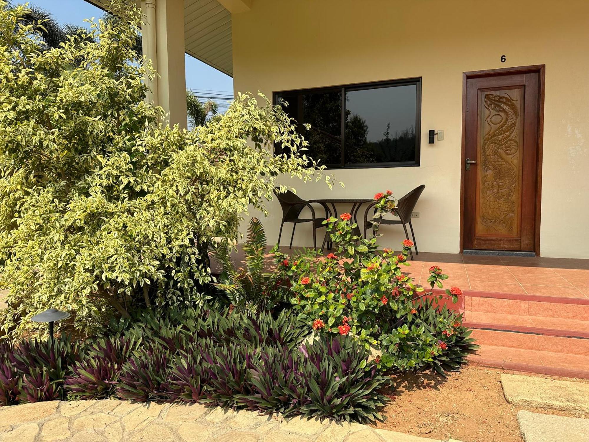 Strutz Art Garden Resort Bangued Værelse billede